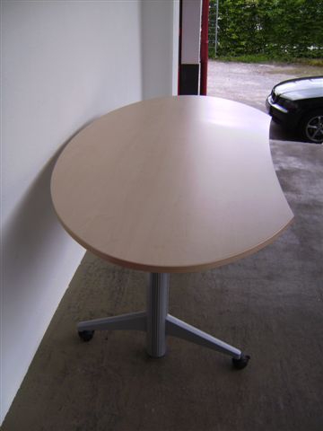 Freiform-Schreibtisch, rollbar - 180 cm - Ahorn - König + Neurath
