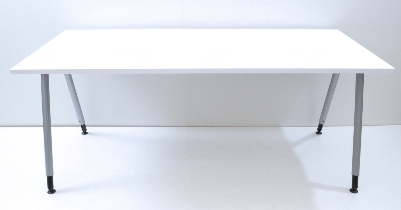 Schreibtisch - 180 cm, höhenverstellbar - weiß / silber - König + Neurath / Heyne