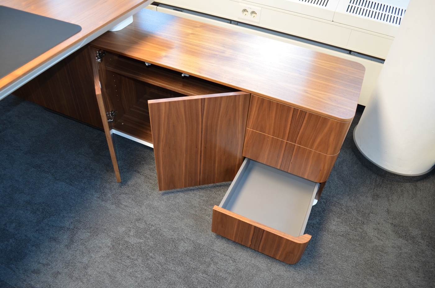 eRange Echtholz Chefzimmer - Nowy Styl