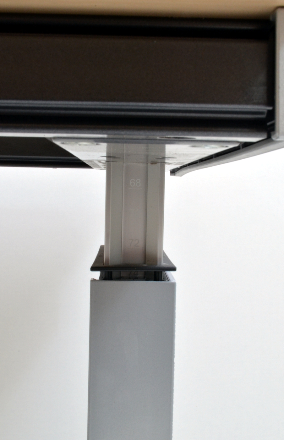 Freiform-Schreibtisch - 235 cm, höhenverstellbar - Ahorn - König + Neurath