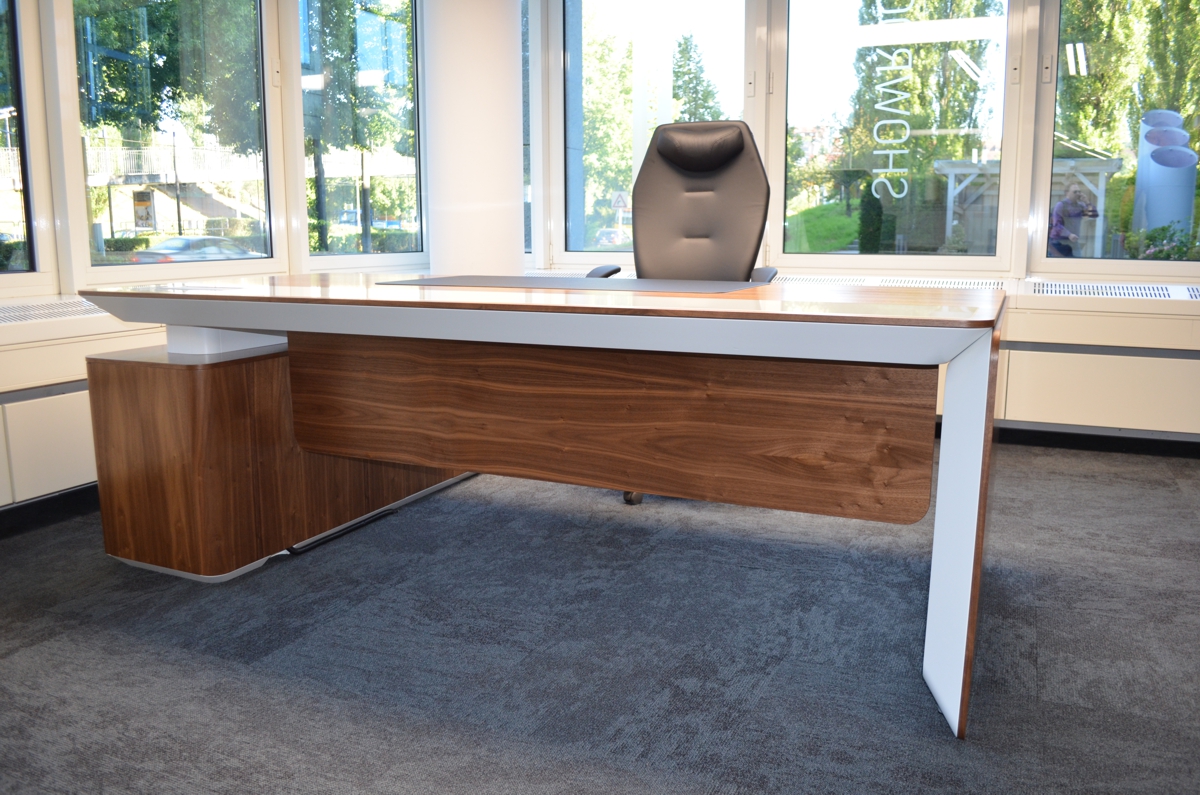eRange Echtholz Chefzimmer - Nowy Styl
