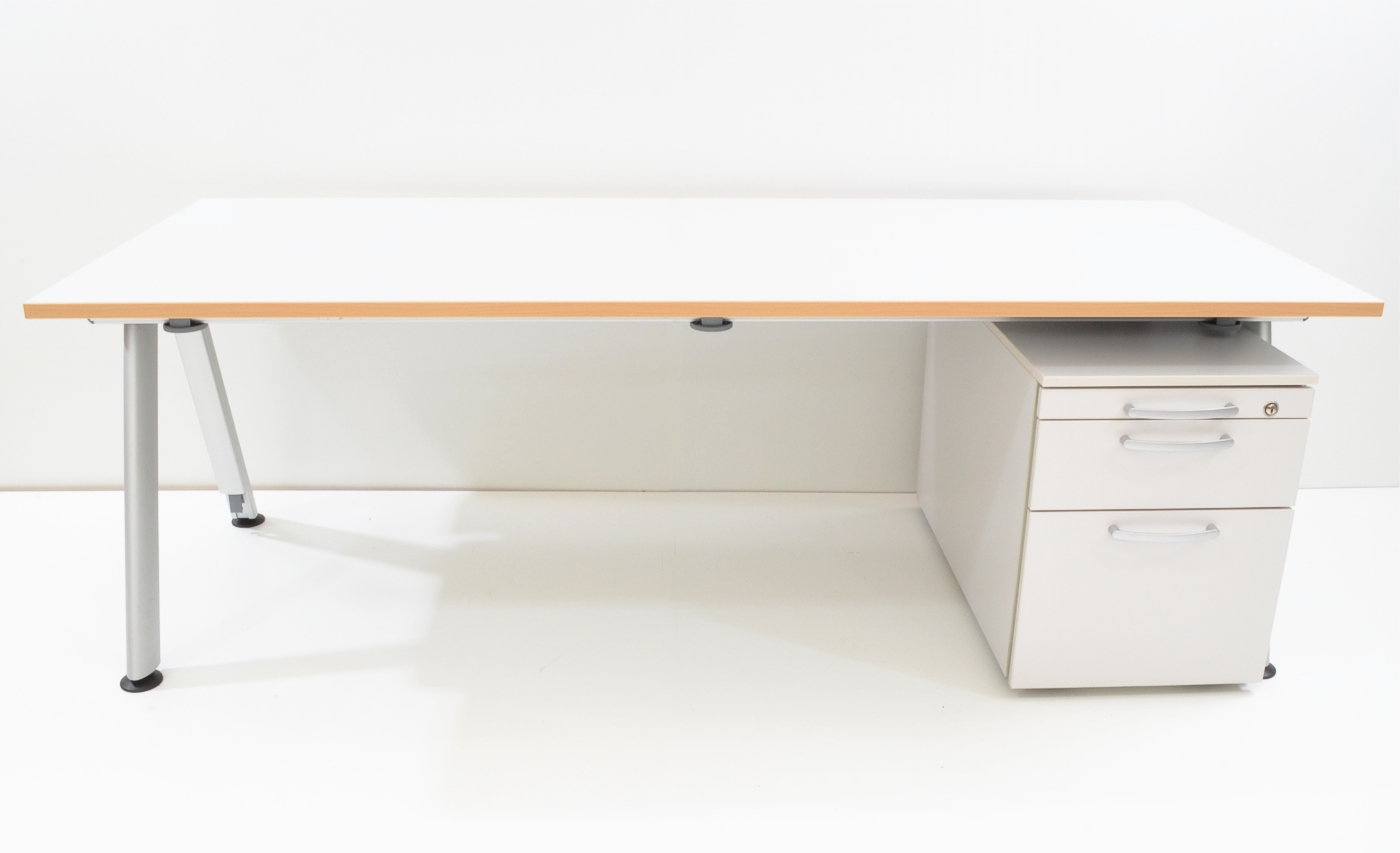 Schreibtisch - 200 cm - weißgrau - mit Rollcontainer - Haworth / dyes