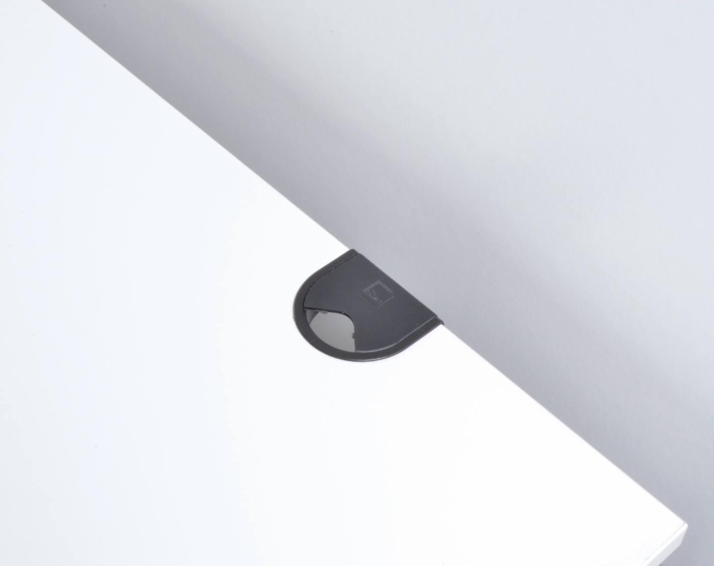 Schreibtisch - 180 cm - höhenverstellbar - arktisweiß - Schärf