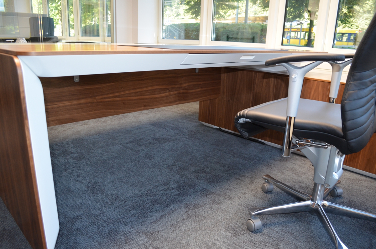 eRange Echtholz Chefzimmer - Nowy Styl