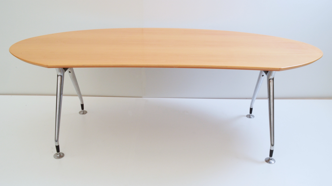 Schreibtisch 210 cm - Echtholzfurnier Buche - König + Neurath