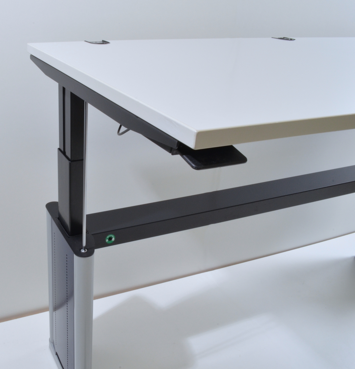 King Metra Lift - Schreibtisch 200 cm - höhenverstellbar - König + Neurath