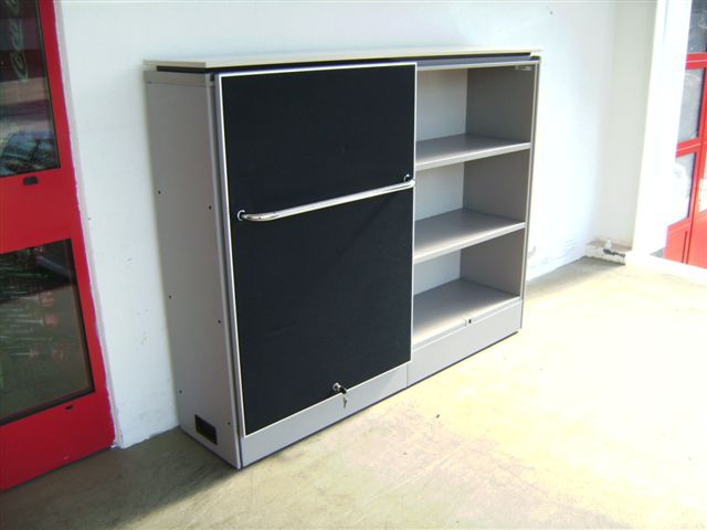 Sideboard / Schiebetürenschrank - 3 OH - mausgrau - Vitra