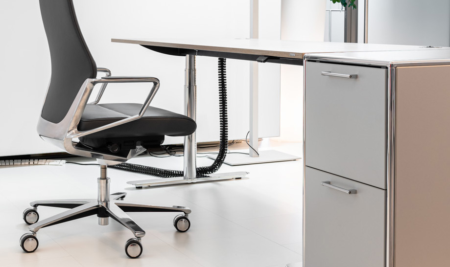 Bosse - Schreibtisch - M2 Desk - 180 x 80 cm - elektrisch höhenvertellbar - Dekor: Furnier Eiche