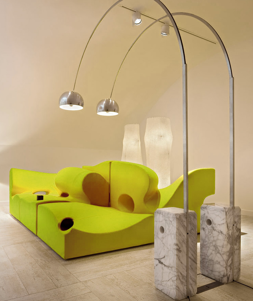 Arco Design Stehleuchte - Carrara Marmor - poliertes Aluminium - satinierter Stahl