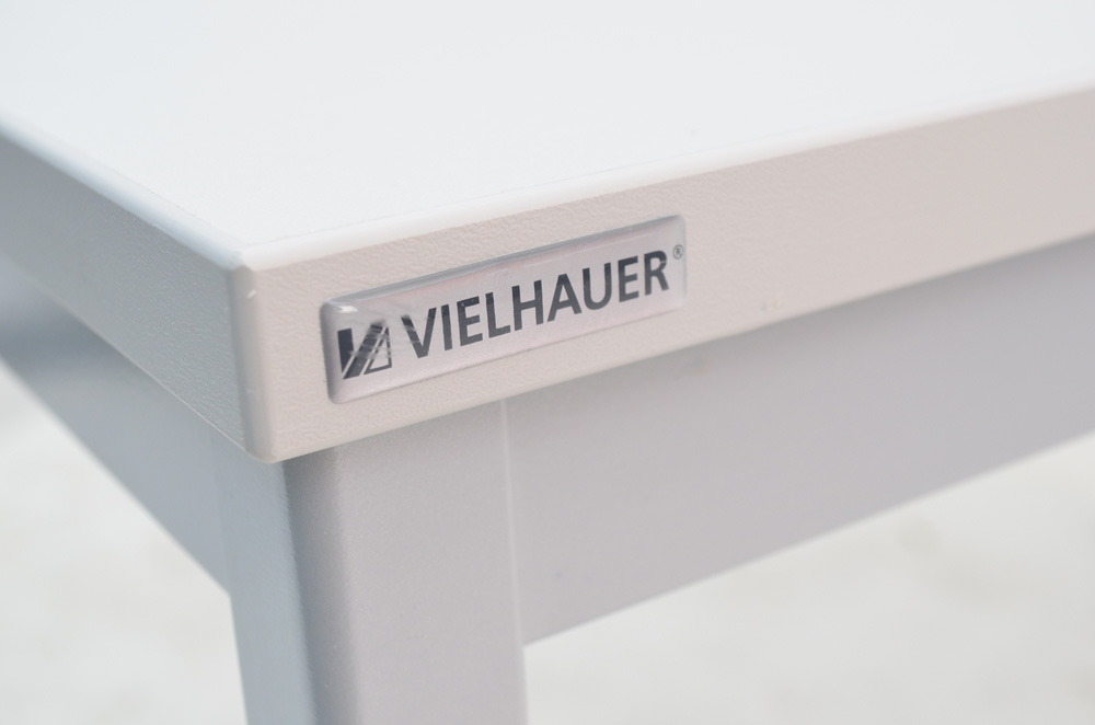 Vielhauer - Beistelltisch - Besprechungstisch - Platte: hellgrau - Gestell: alusilber